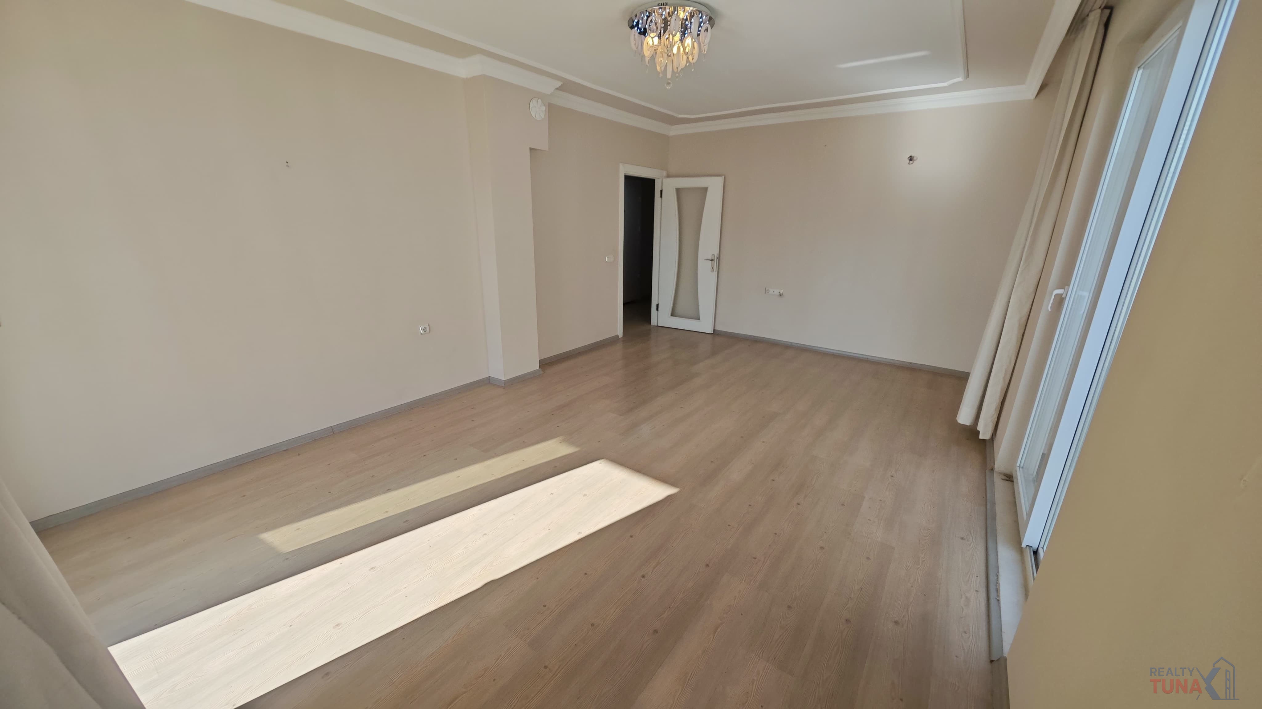 Antalya Kepez Yeni Emek Mh 4+1 Satılık Daire